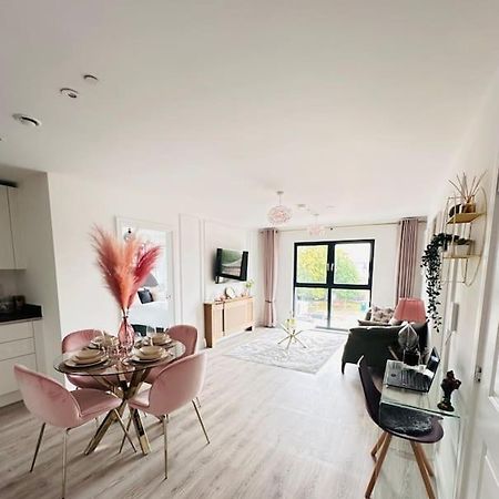 Central Derby Urban 2 Bedroom Flat - An Oasis Of Elegance! Free Parking And Wifi Suitable For Families And Professionals Exteriör bild